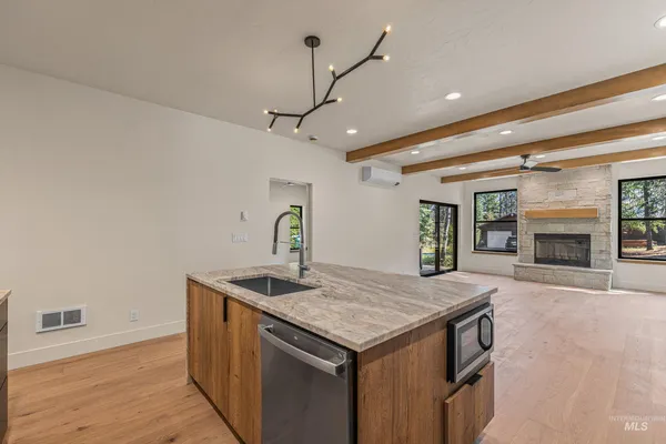 $995,000 | 12850 Aurora Drive, Donnelly, ID 83615