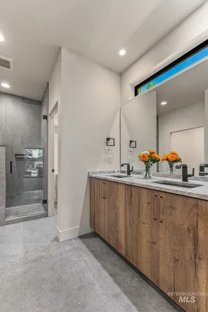 $995,000 | 12850 Aurora Drive, Donnelly, ID 83615