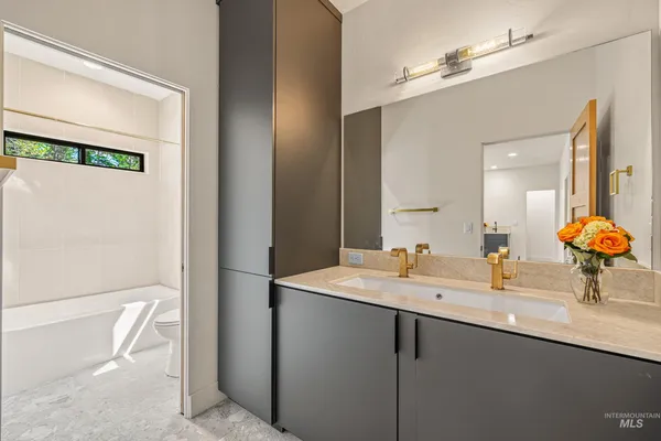 $995,000 | 12850 Aurora Drive, Donnelly, ID 83615