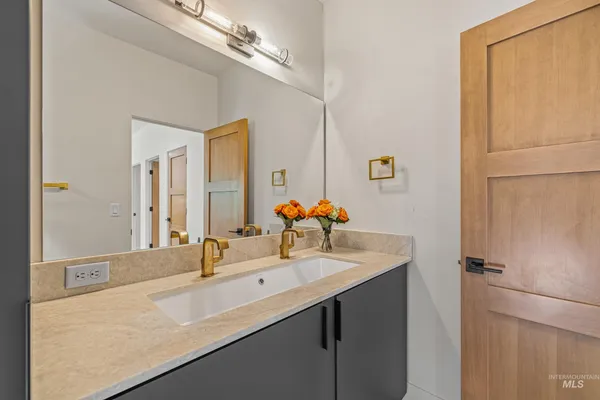 $995,000 | 12850 Aurora Drive, Donnelly, ID 83615