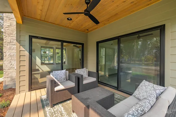 $995,000 | 12850 Aurora Drive, Donnelly, ID 83615