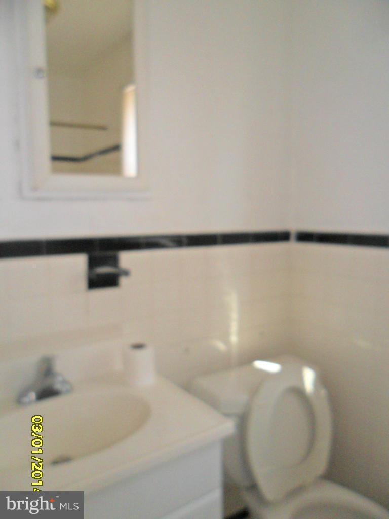 5809 Rittenhouse Street Riverdale, MD 20737 - Photo 5 of 10 Bath (Master)