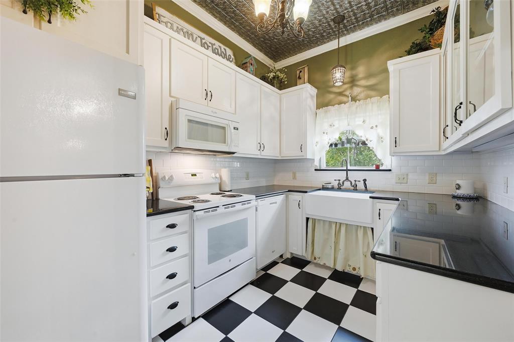 2960 Flat Rock Road Azle, TX 76020 - Photo 16 of 40