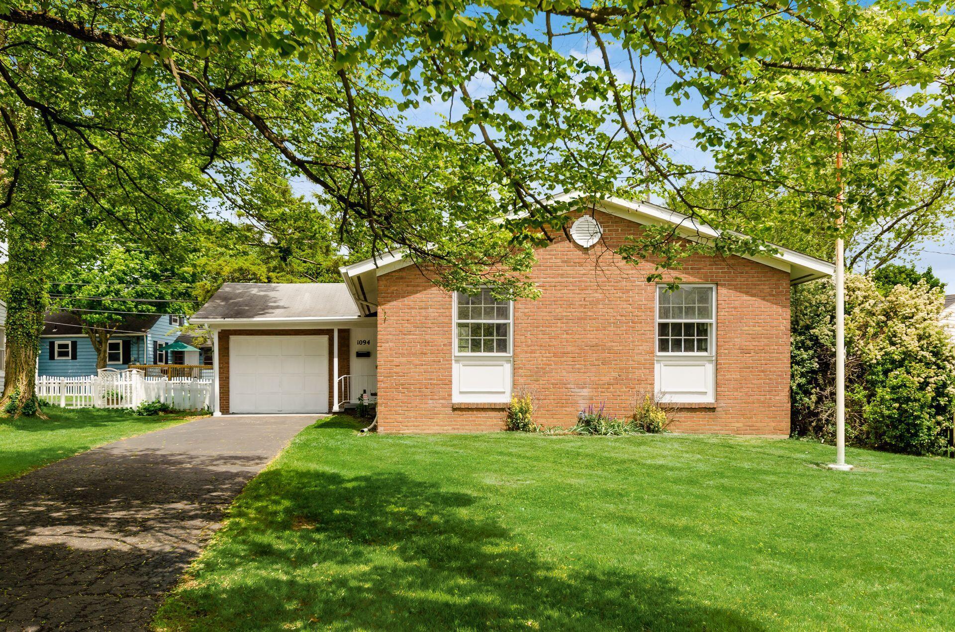 1094 Kenwick Road Columbus, OH 43209 - Photo 3 of 43 005_ Rd Columbus OH 43209 USA