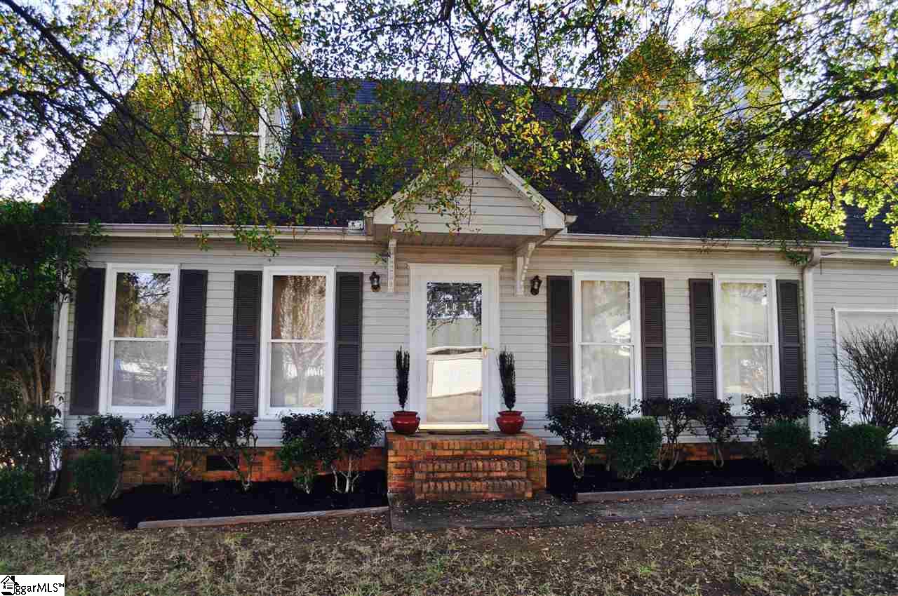 107 Patio Road Easley, SC 29642 - Photo 1 of 32 Gallery Image 1