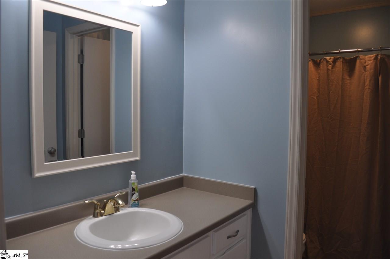 107 Patio Road Easley, SC 29642 - Photo 18 of 32 Gallery Image 18