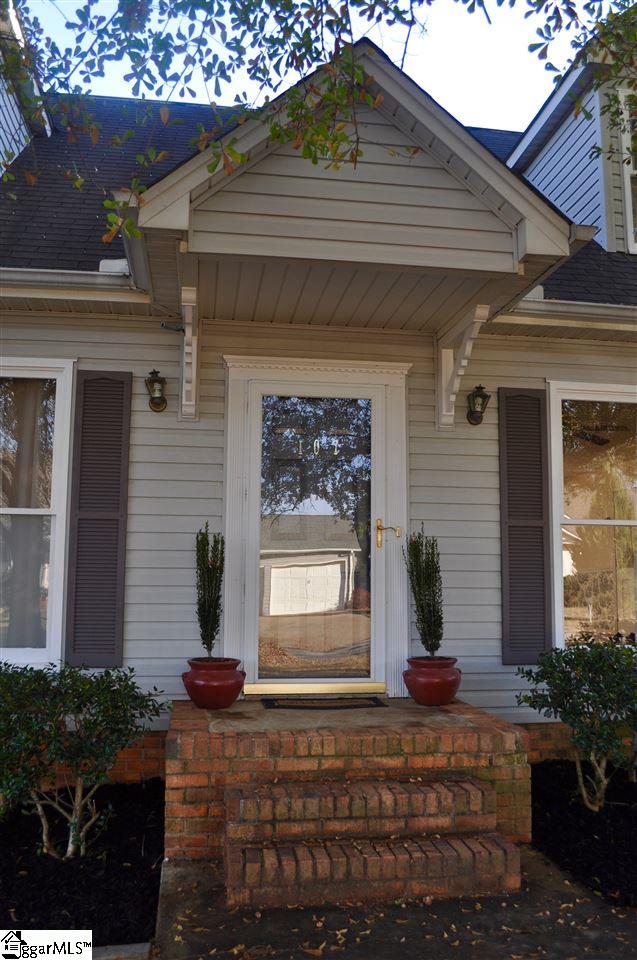 107 Patio Road Easley, SC 29642 - Photo 4 of 32 Gallery Image 4