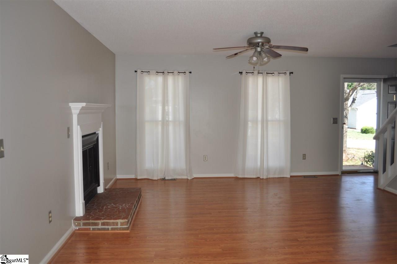 107 Patio Road Easley, SC 29642 - Photo 8 of 32 Gallery Image 8