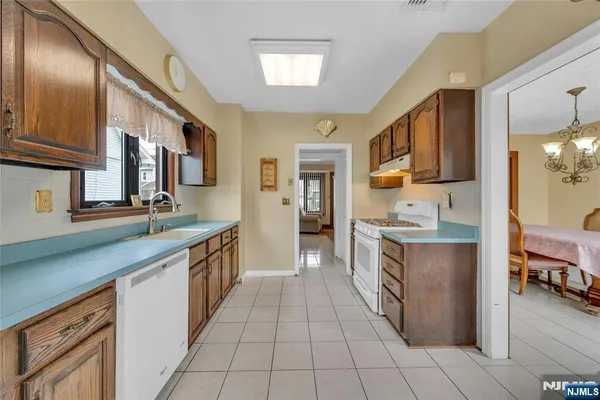 $450,000 | 118 Lexington Avenue, Bloomfield, NJ 07003