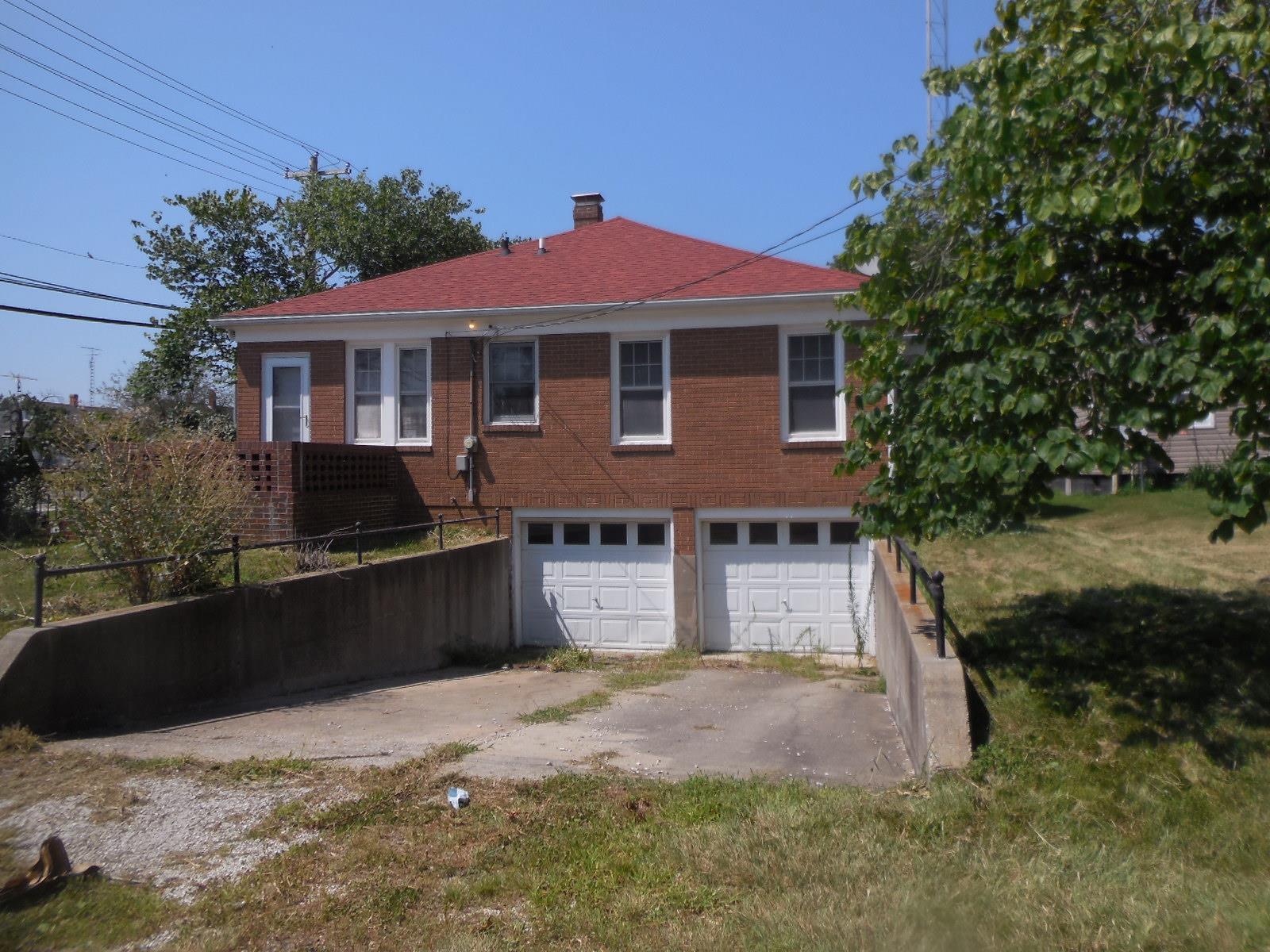 102 East Clay Street Roodhouse, IL 62082 - Photo 4 of 24