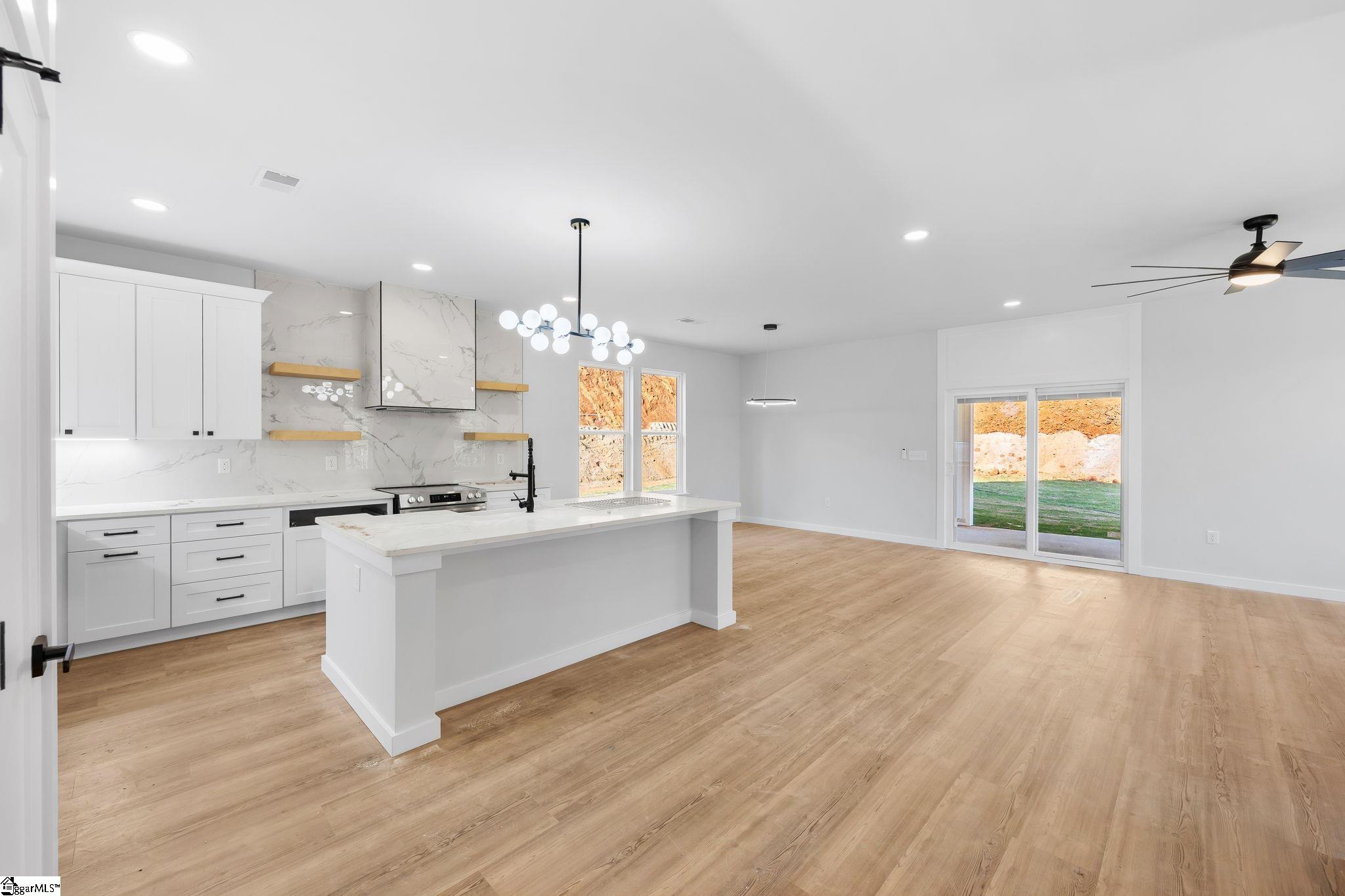 156 Boxwood Lane Easley, SC 29640 - Photo 8 of 45