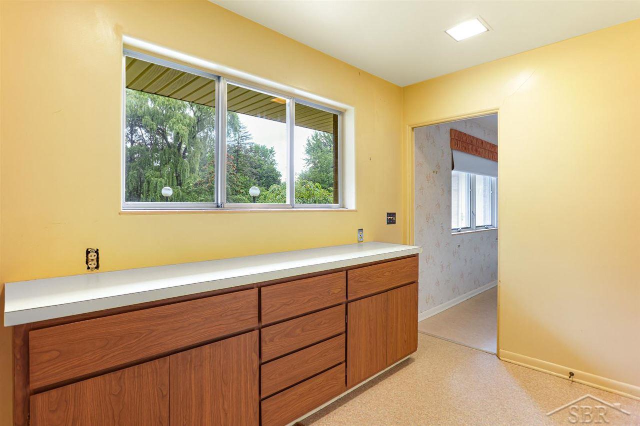 1334 Hemmeter Road Saginaw, MI 48638 - Photo 21 of 54 50053436-20.JPG