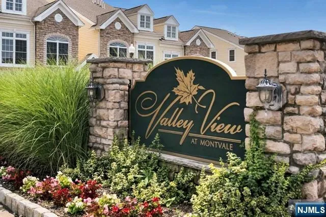 $680,000 | 14 A Forshee Circle, Montvale, NJ 07645