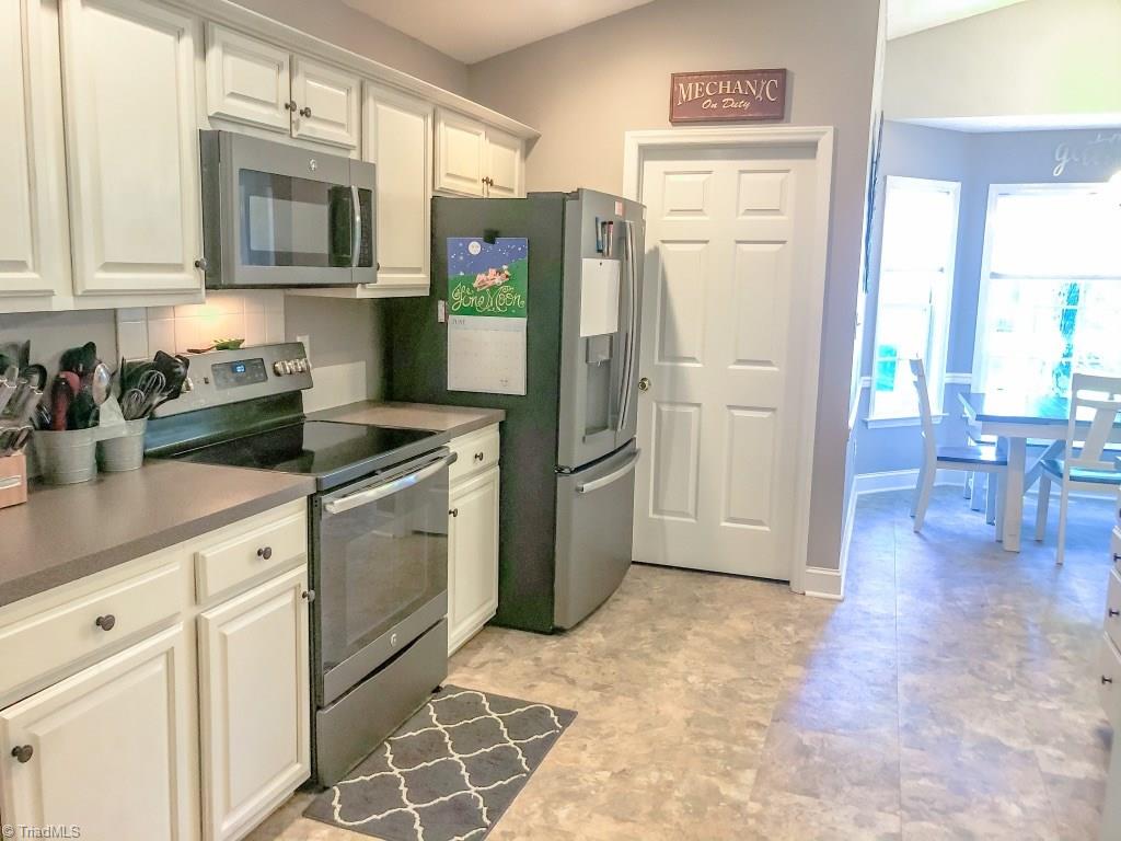 5010 Springhouse Farm Road Winston-Salem, NC 27107 - Photo 3 of 25 Gallery Image 3