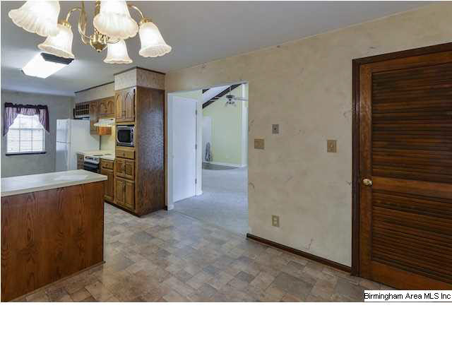 1265 Bennett Drive Alabaster, AL 35007 - Photo 12 of 32