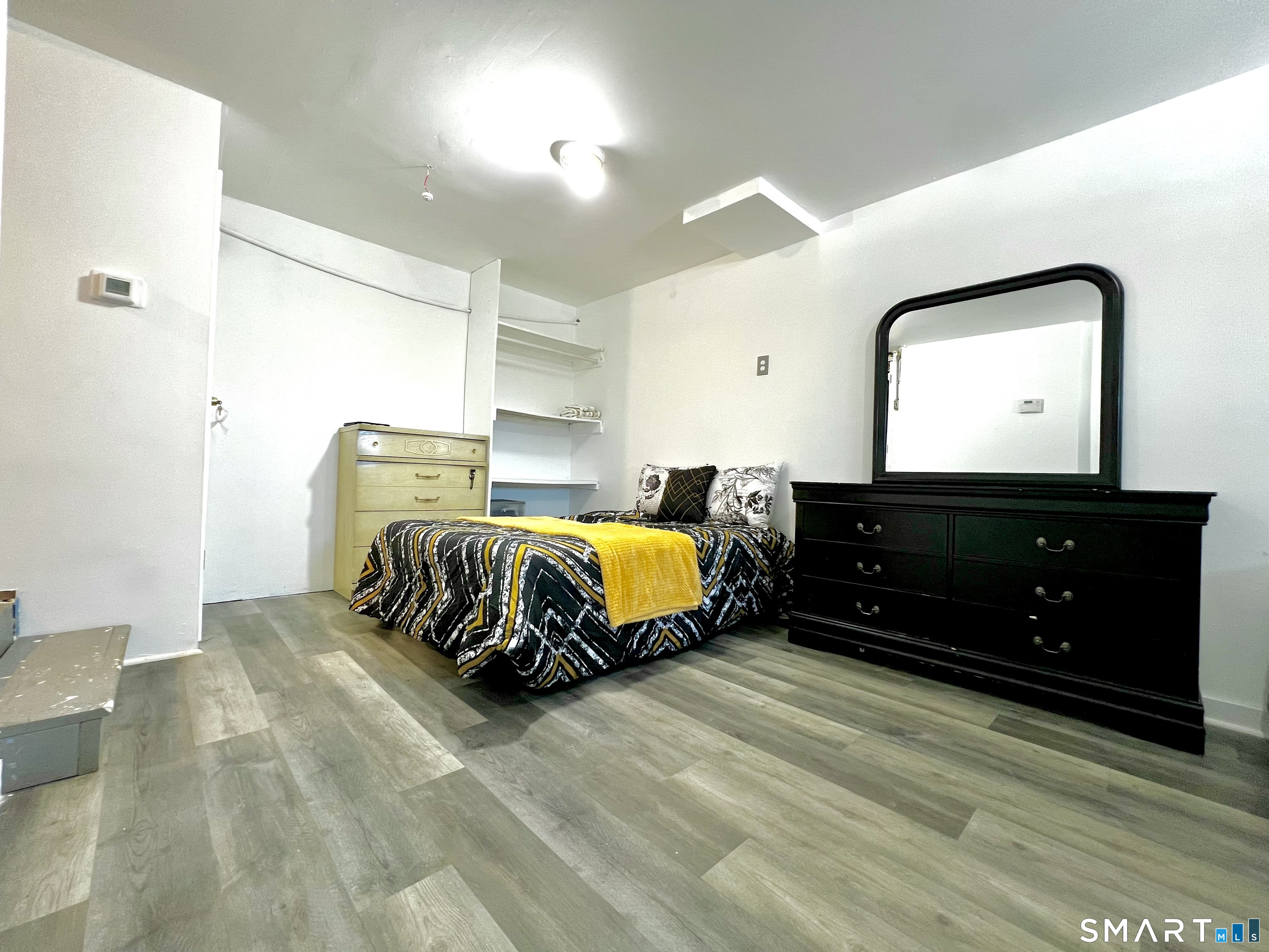 38 Woods End Road Stamford, CT 06905 - Photo 23 of 30