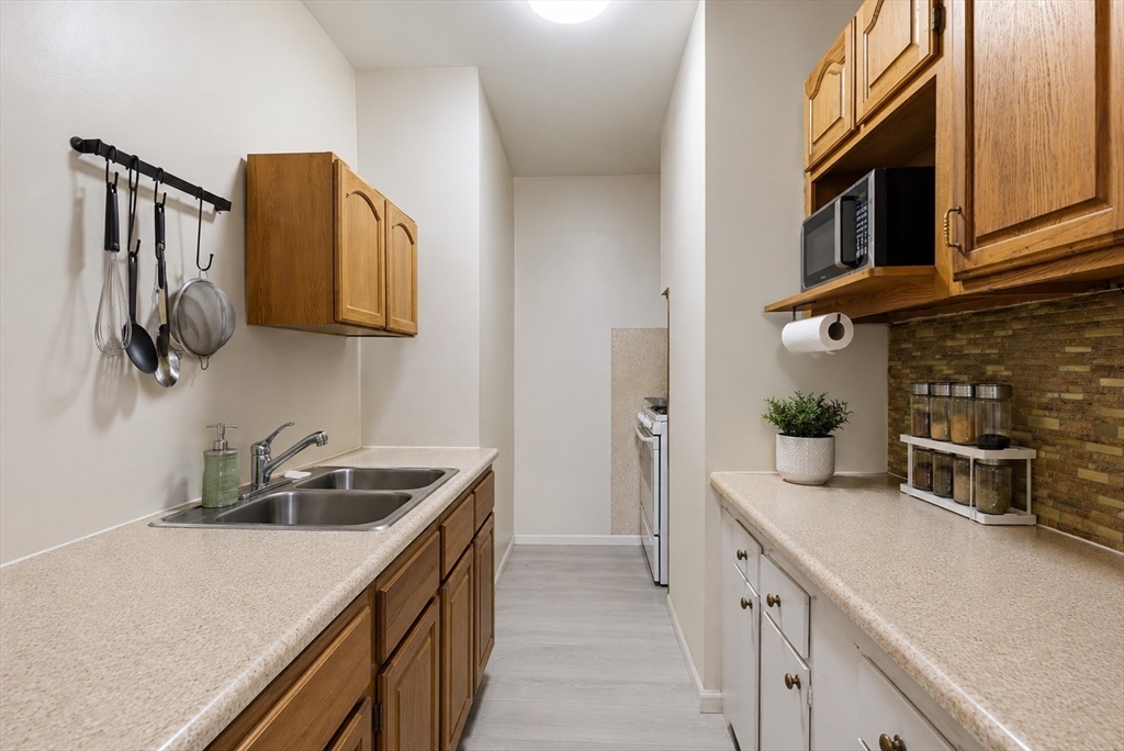 115 Ruth Street New Bedford, MA 02744 - Photo 5 of 29