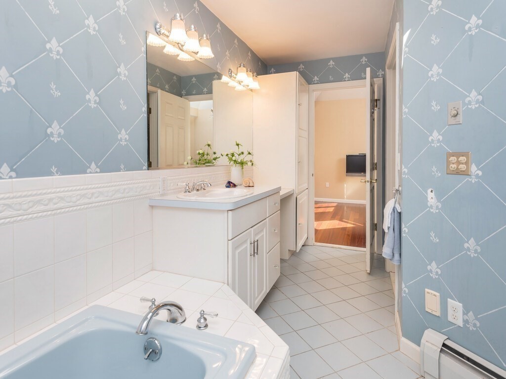 4 Sawyer Road Northborough, MA 01532 - Photo 25 of 41 Gallery Image 25