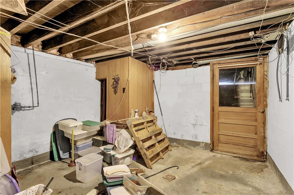 155 Baker Road Beaver Falls, PA 15010 - Photo 17 of 25 Gallery Image 17