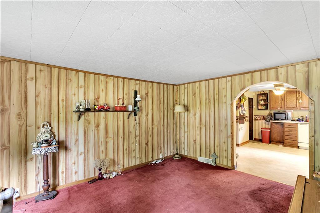 155 Baker Road Beaver Falls, PA 15010 - Photo 4 of 25 Gallery Image 4
