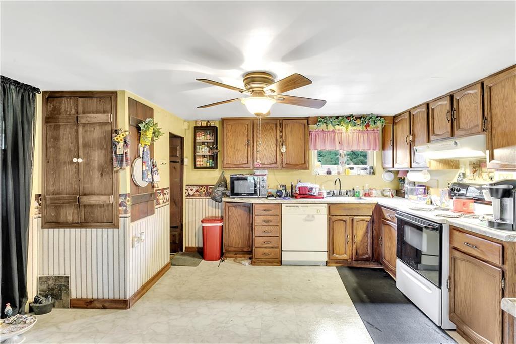 155 Baker Road Beaver Falls, PA 15010 - Photo 6 of 25 Gallery Image 6