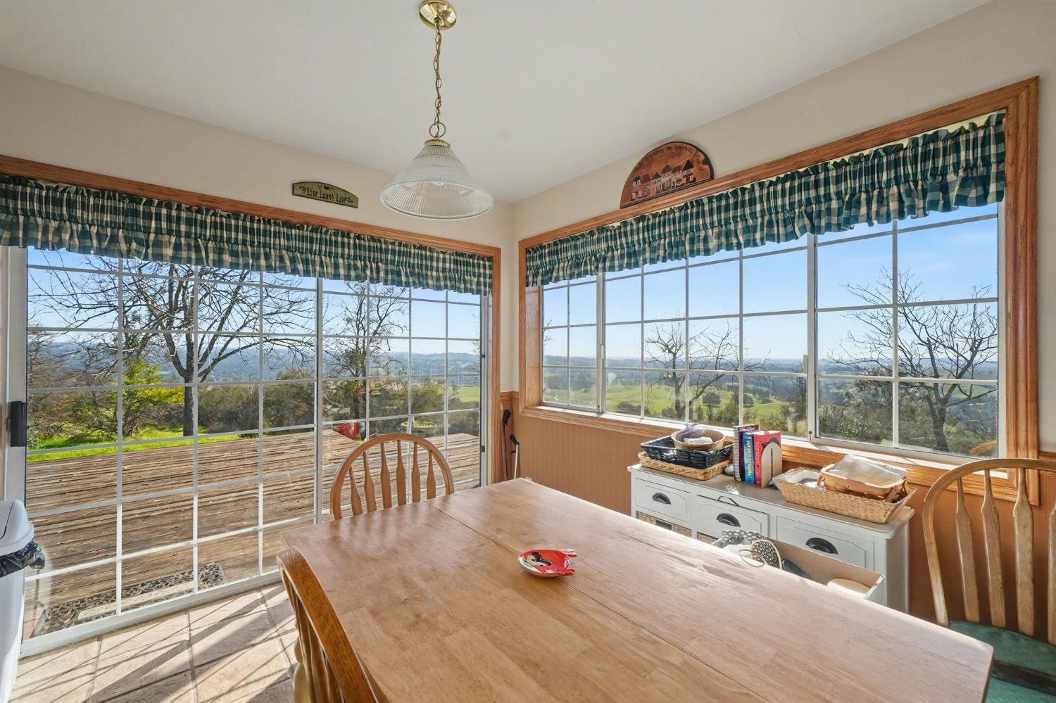 14899 Patton Road Plymouth, CA 95669 - Photo 17 of 52 Dine In Kitchen