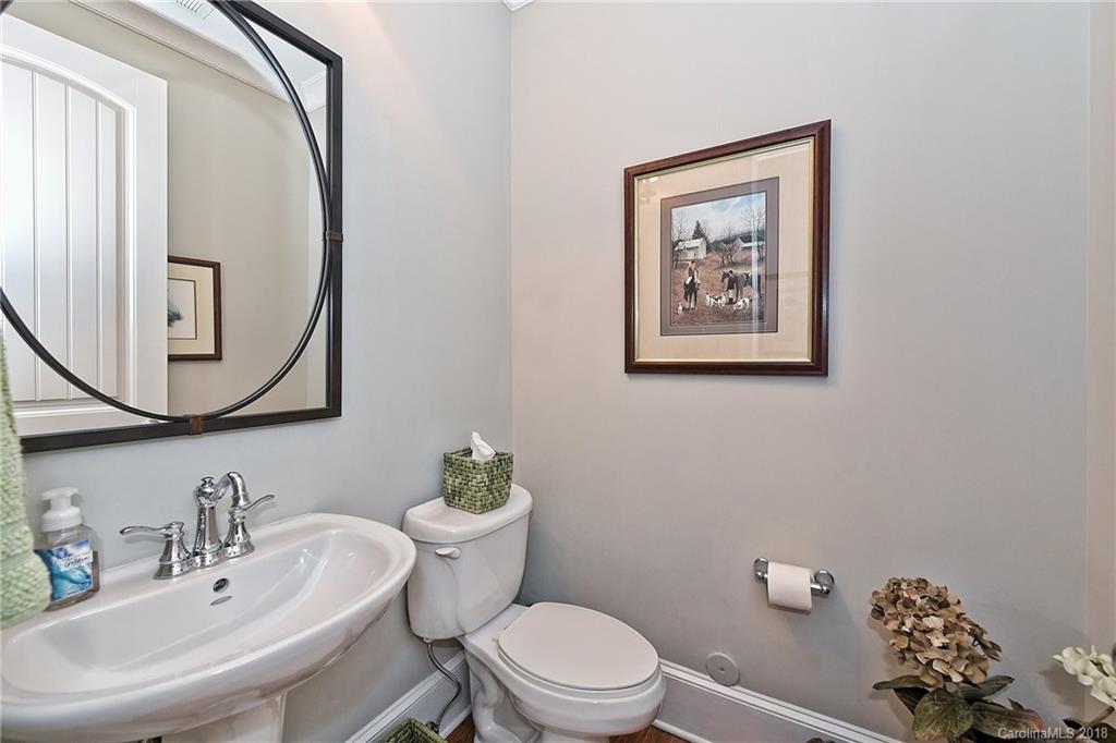 119 Boyce Road Charlotte, NC 28211 - Photo 17 of 35 Gallery Image 17