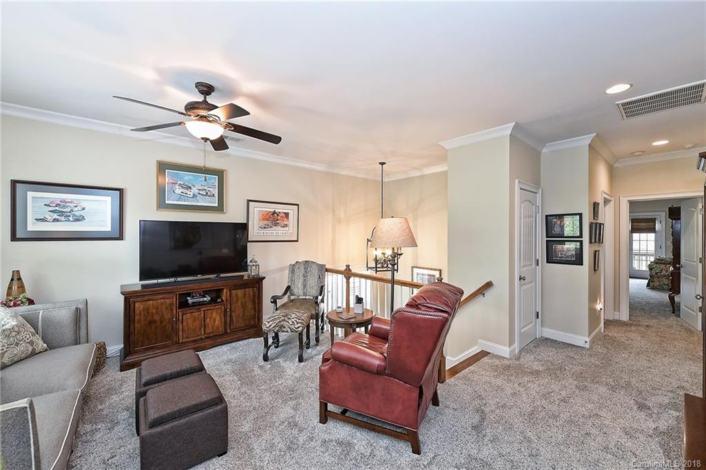 119 Boyce Road Charlotte, NC 28211 - Photo 18 of 35 Gallery Image 18