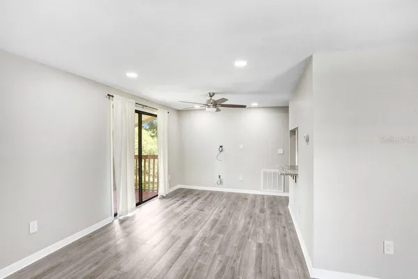 $1,700 | 137 Hunter Lake Drive, Unit C, Oldsmar, FL 34677