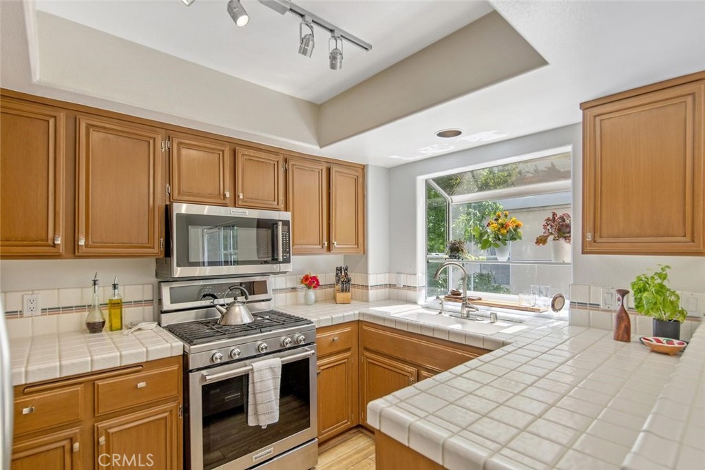 5340 Las Virgenes Road, Unit 4 Calabasas, CA 91302 - Photo 22 of 46
