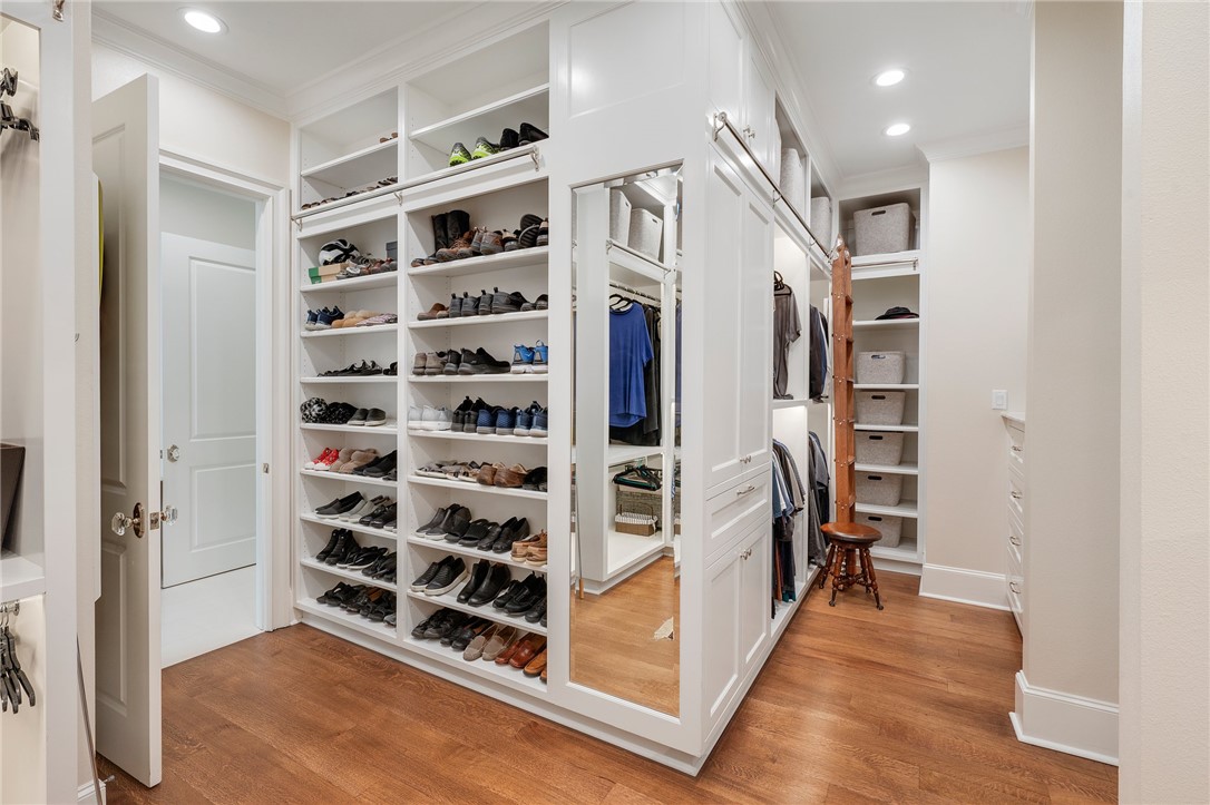 5108 Inverness Drive Bryan, TX 77802 - Photo 16 of 34 a view of livingroom with furniture