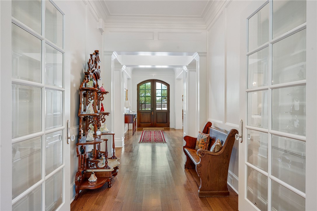 5108 Inverness Drive Bryan, TX 77802 - Photo 2 of 34