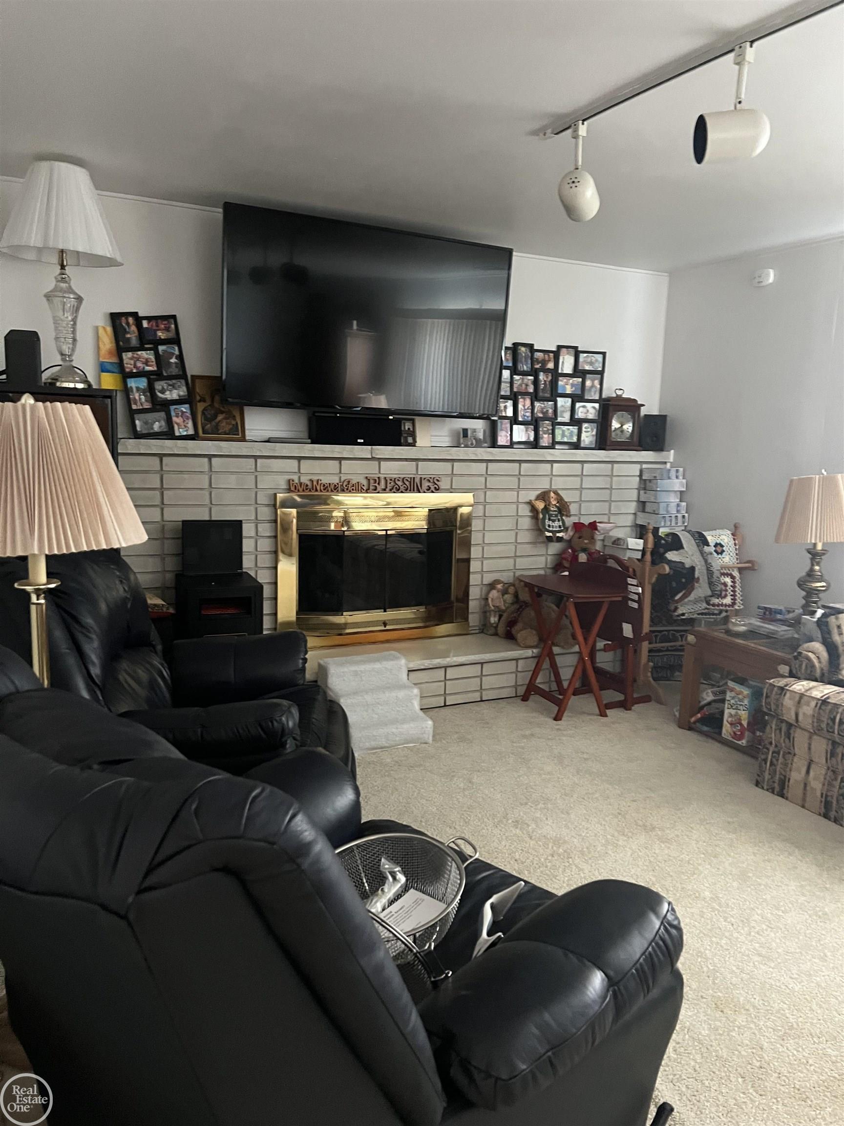 32551 Rosenbusch Drive Warren, MI 48088 - Photo 15 of 16