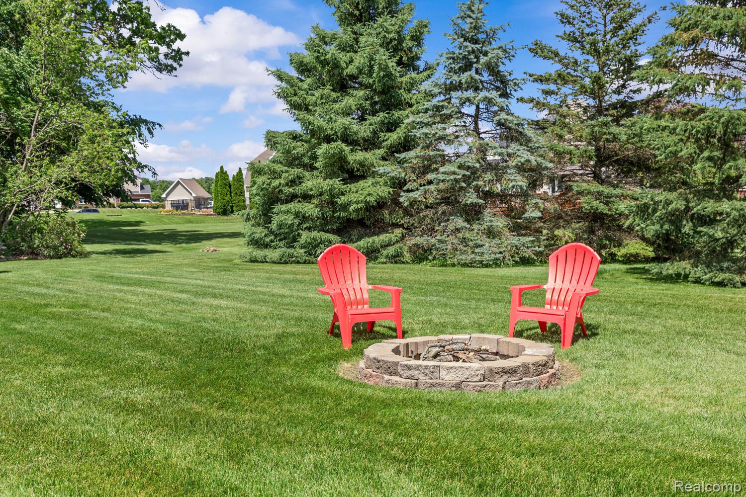 1131 Thorn Ridge Drive Howell, MI 48843 - Photo 41 of 47 46_1131_Thorn_Ridge_Dr48_mls.jpg