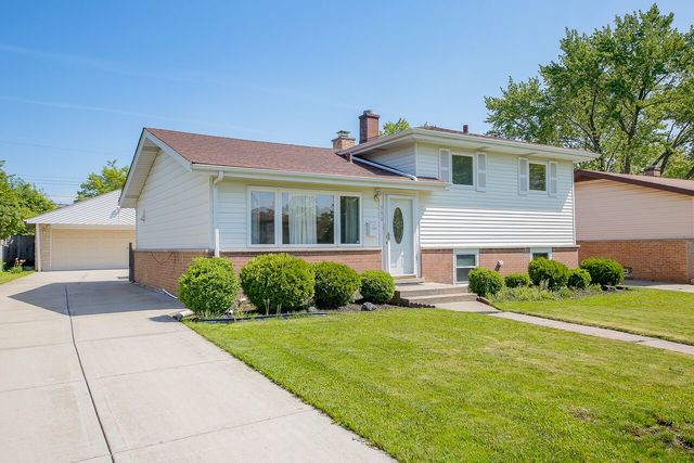 530 Rose Avenue Addison, IL 60101 - Photo 1 of 16 Gallery Image 1