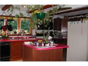 13 Cleveland Street Rochester, NH 03867 - Photo 2 of 3
