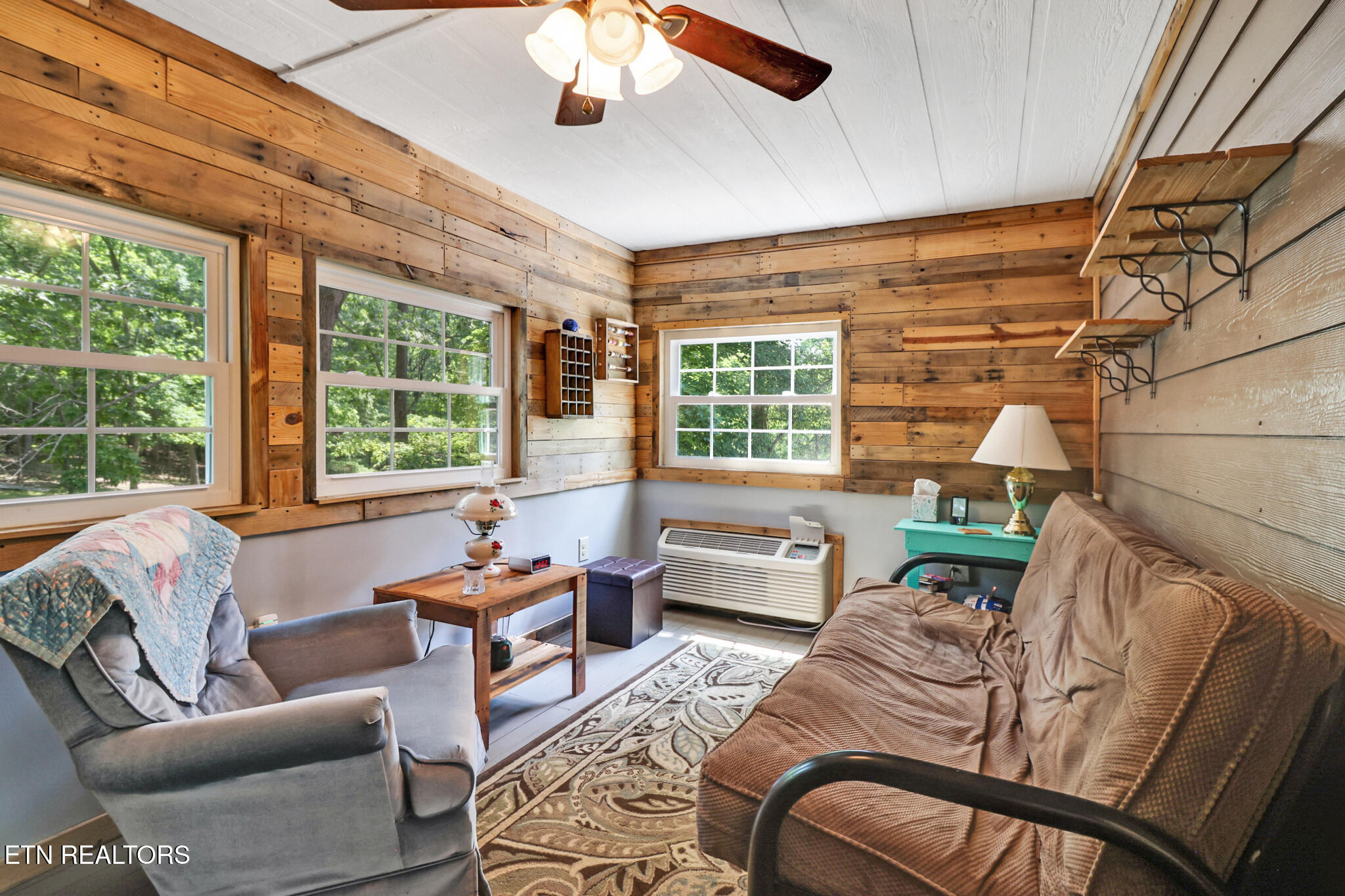 986 Post Oak Valley Road Rockwood, TN 37854 - Photo 12 of 45 sunroom/4th bedroom
