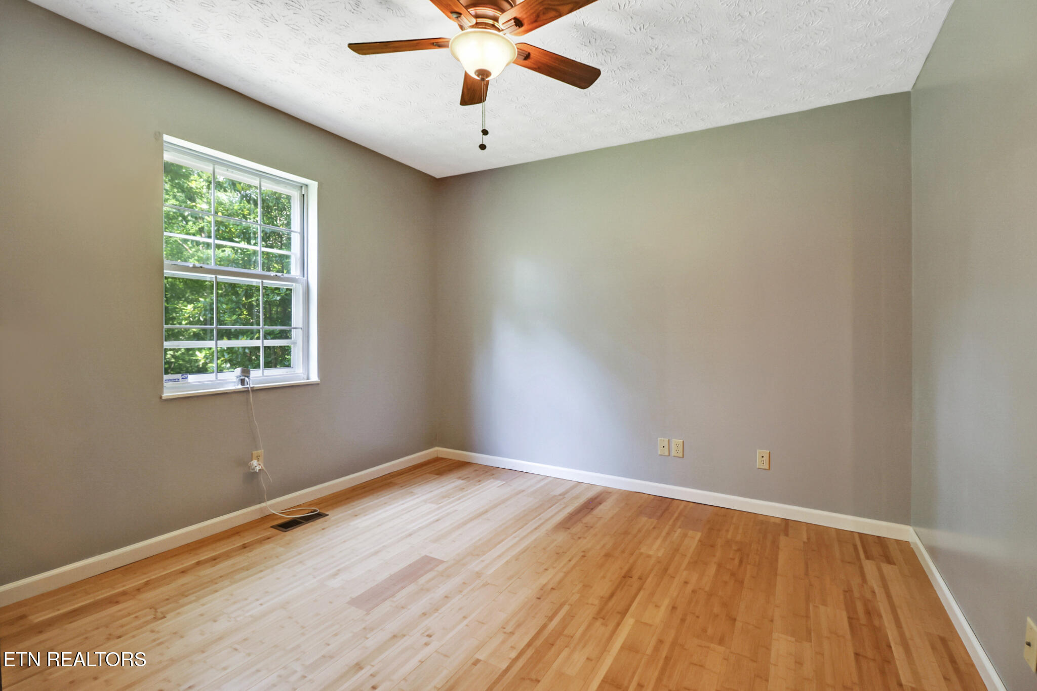 986 Post Oak Valley Road Rockwood, TN 37854 - Photo 15 of 45 bedroom
