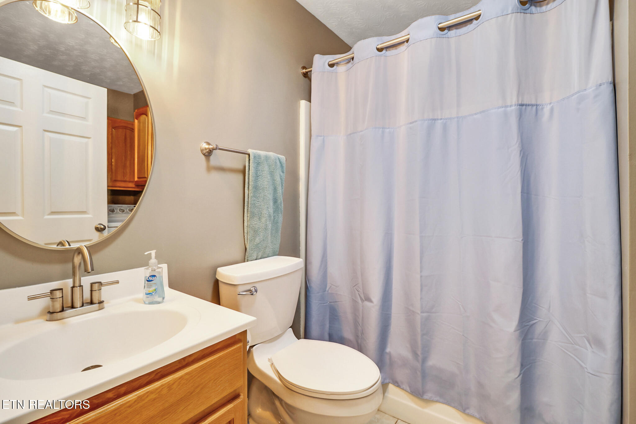 986 Post Oak Valley Road Rockwood, TN 37854 - Photo 16 of 45 bathroom