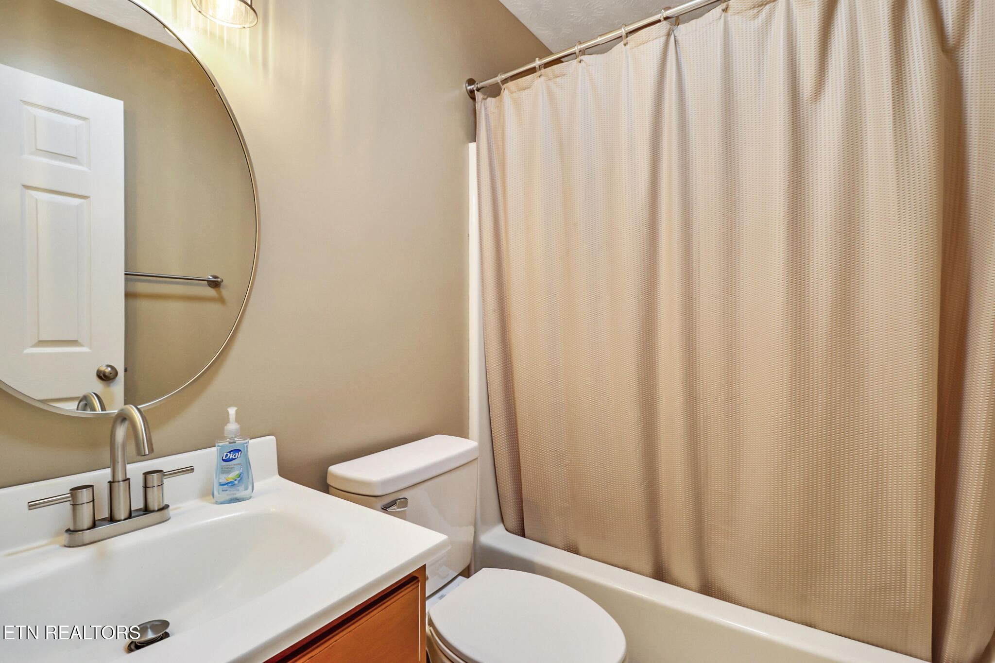 986 Post Oak Valley Road Rockwood, TN 37854 - Photo 22 of 45 bathroom