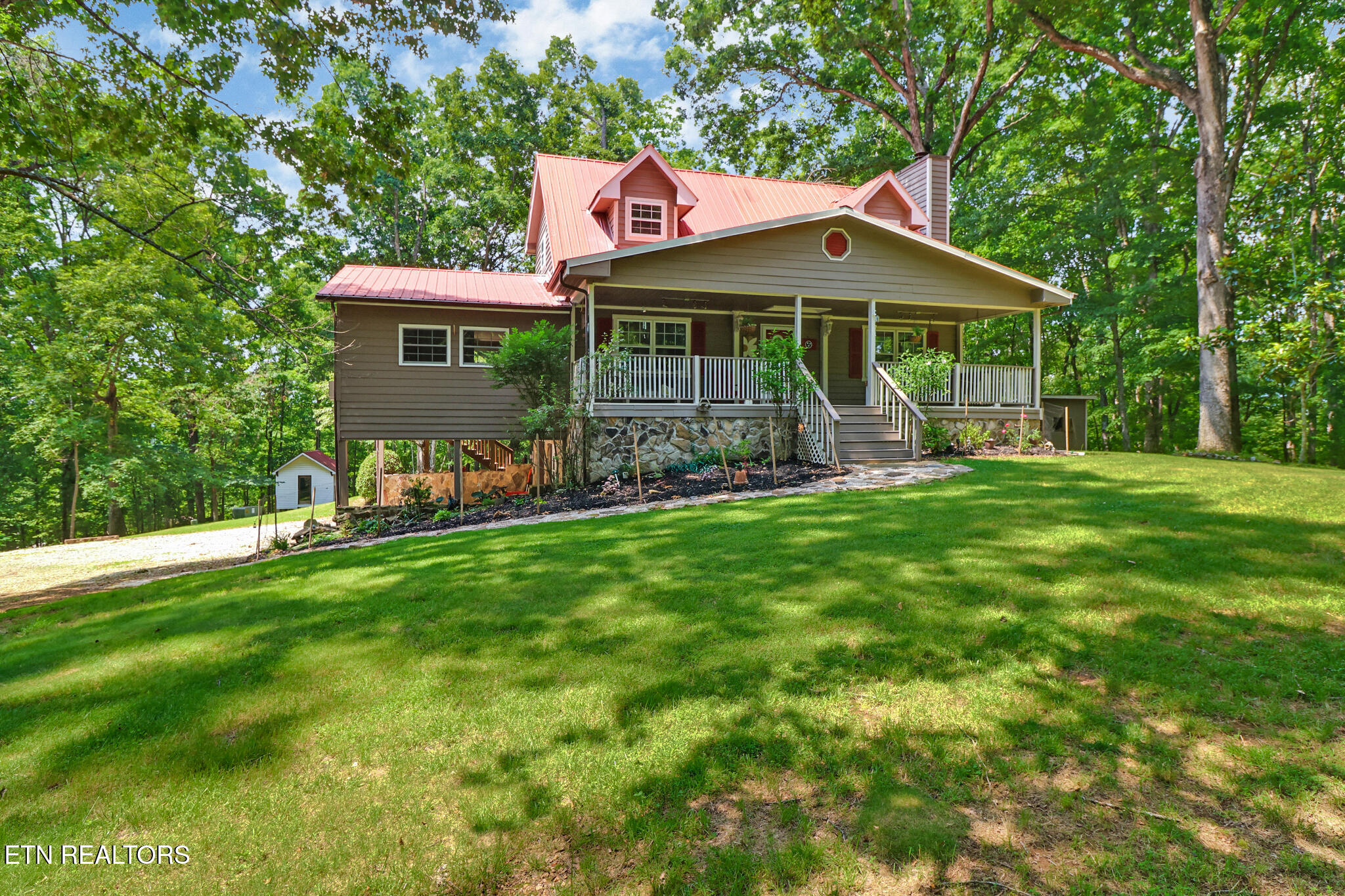 986 Post Oak Valley Road Rockwood, TN 37854 - Photo 36 of 45 front of home