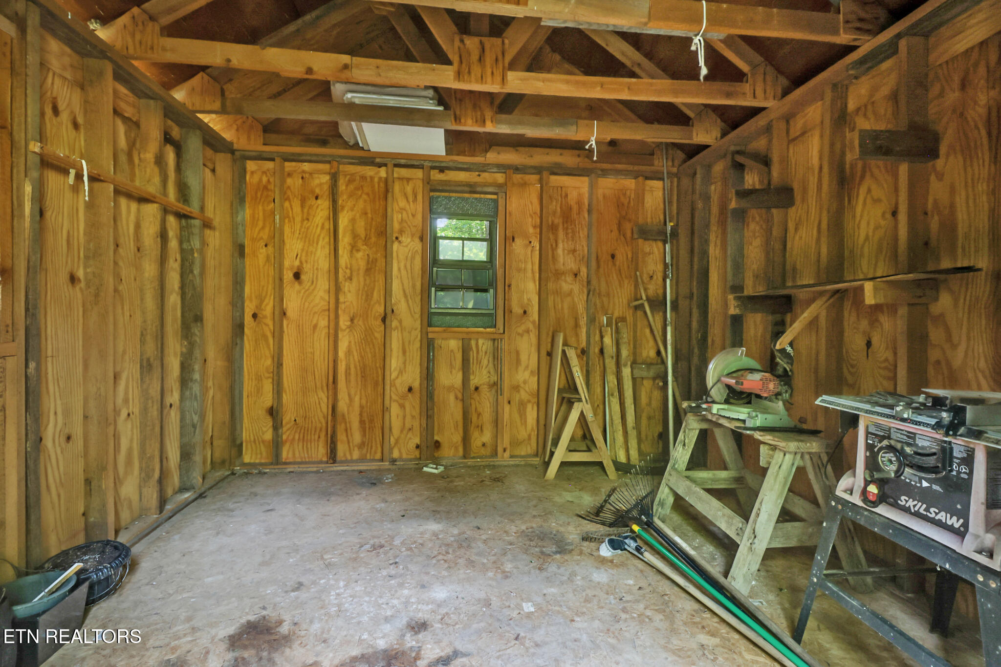 986 Post Oak Valley Road Rockwood, TN 37854 - Photo 40 of 45 storage building