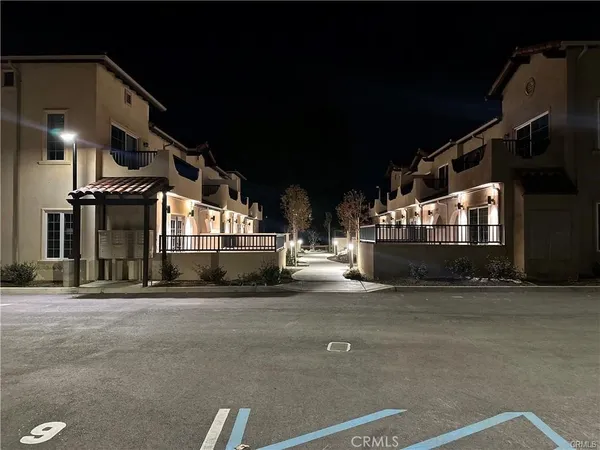 $749,000 | 5510 East Los Angeles Avenue, Unit 4, Simi Valley, CA 93063