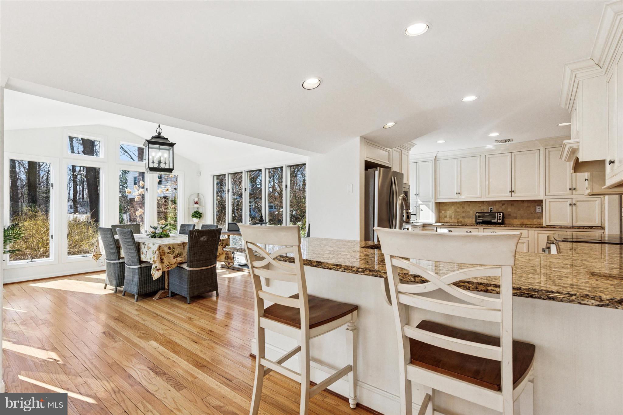 505 Delancy Circle Devon, PA 19333 - Photo 2 of 34