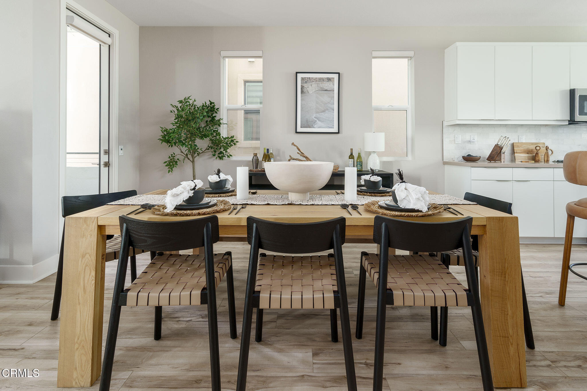 1066 Canal Street Oxnard, CA 93035 - Photo 4 of 34 Dining Area