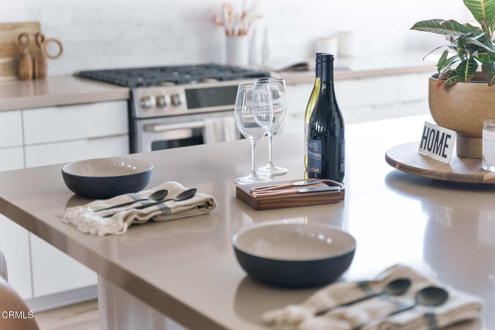 1066 Canal Street Oxnard, CA 93035 - Photo 9 of 34 Kitchen