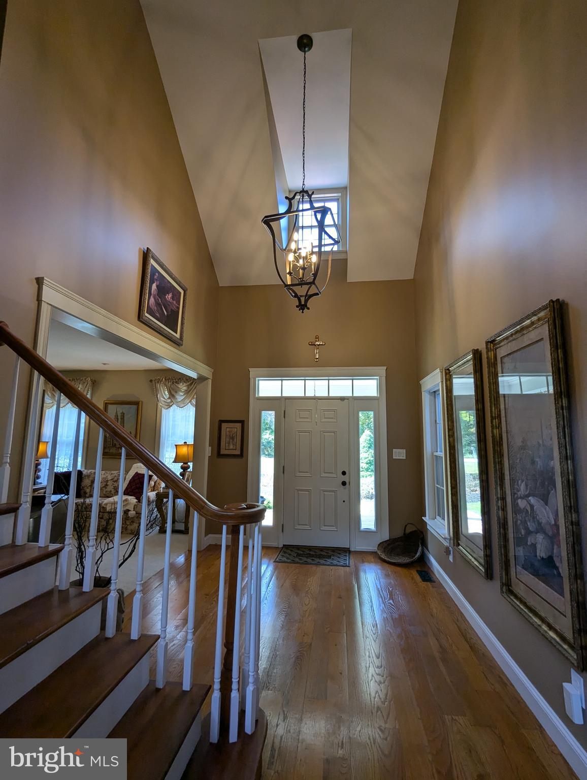 2240 Bodine Road Malvern, PA 19355 - Photo 5 of 68 Foyer looking at Front Door
