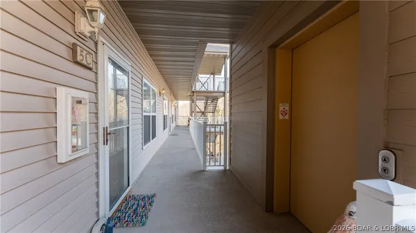 $300,000 | 138 Oak Harbor Drive, Unit 5C, Camdenton, MO 65020