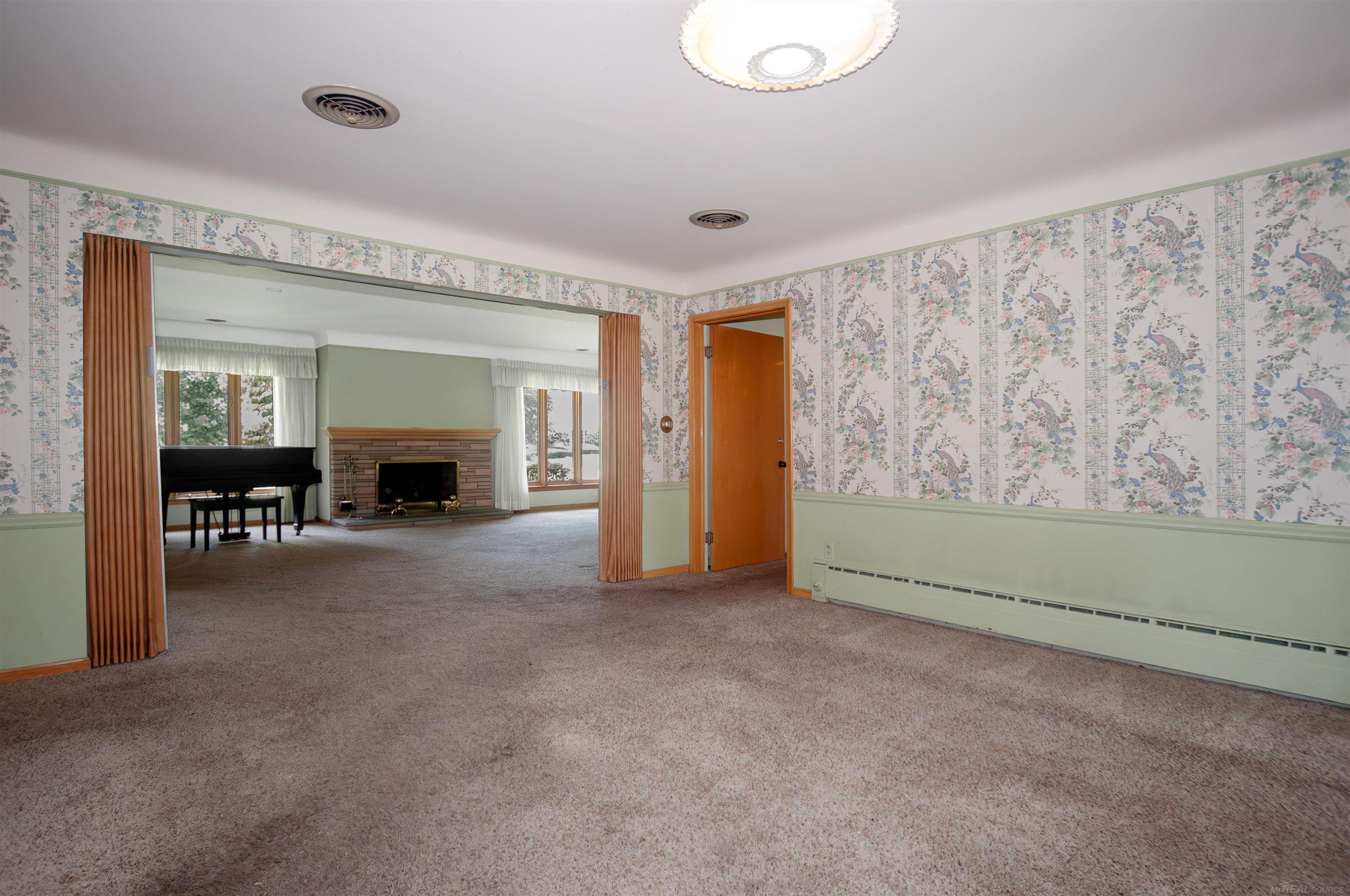 743 South Renaud Road Grosse Pointe, MI 48236 - Photo 13 of 62 50113563-12.JPG