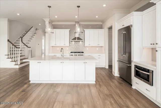 $639,900 | 106 Pinewood Cove, Snow Hill, NC 28580